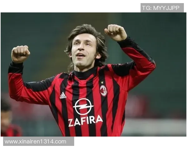 世界足球明星小报揭秘足坛传奇背后的故事与荣耀时刻